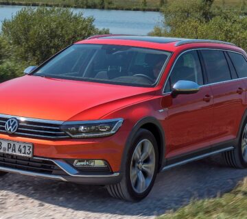 All new volkswagen passat alltrack launched with 4 engines video photo gallery 5 360x320