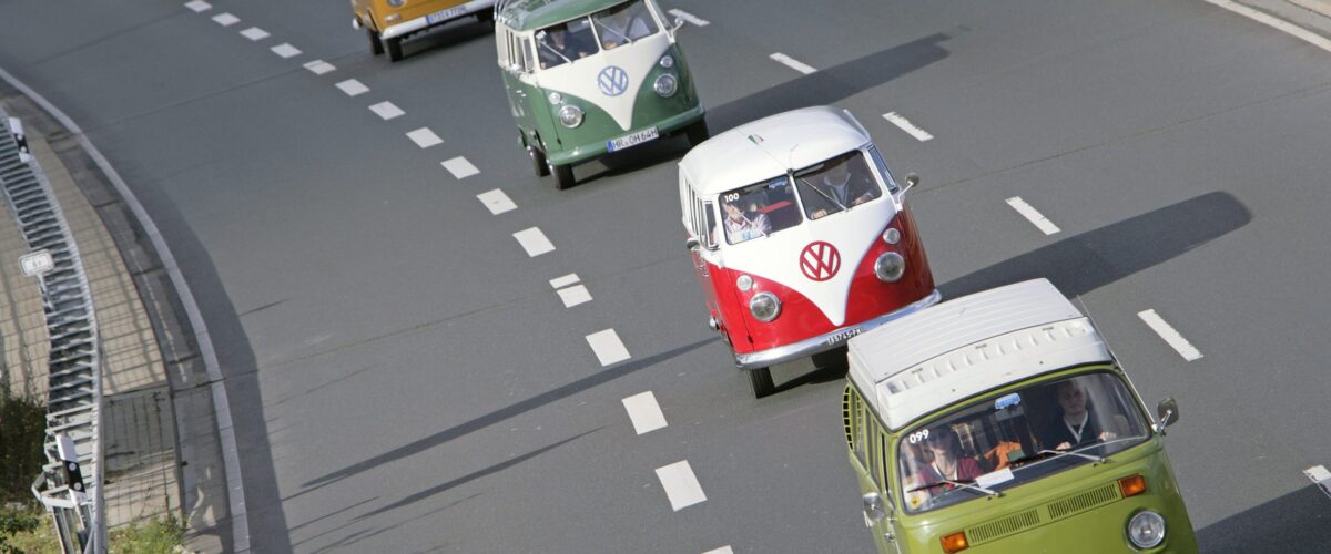 Volkswagen Bulli 2022 Hanovra 1 scaled 1 1200x500