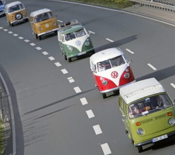 Volkswagen Bulli 2022 Hanovra 1 scaled 1 360x320