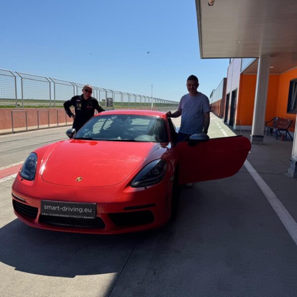Poza motorpark 1 600x600
