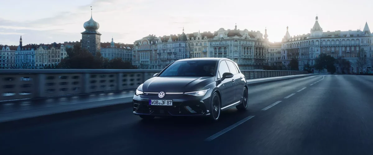 ST 16 9 Golf R 3 1200x500
