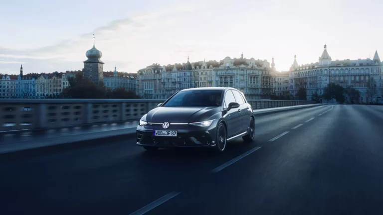 ST 16 9 Golf R 3 768x432